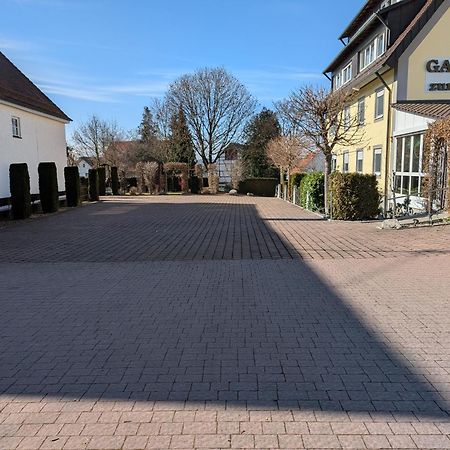 Hotel-Gasthof Zur Rose Weissenhorn Bagian luar foto