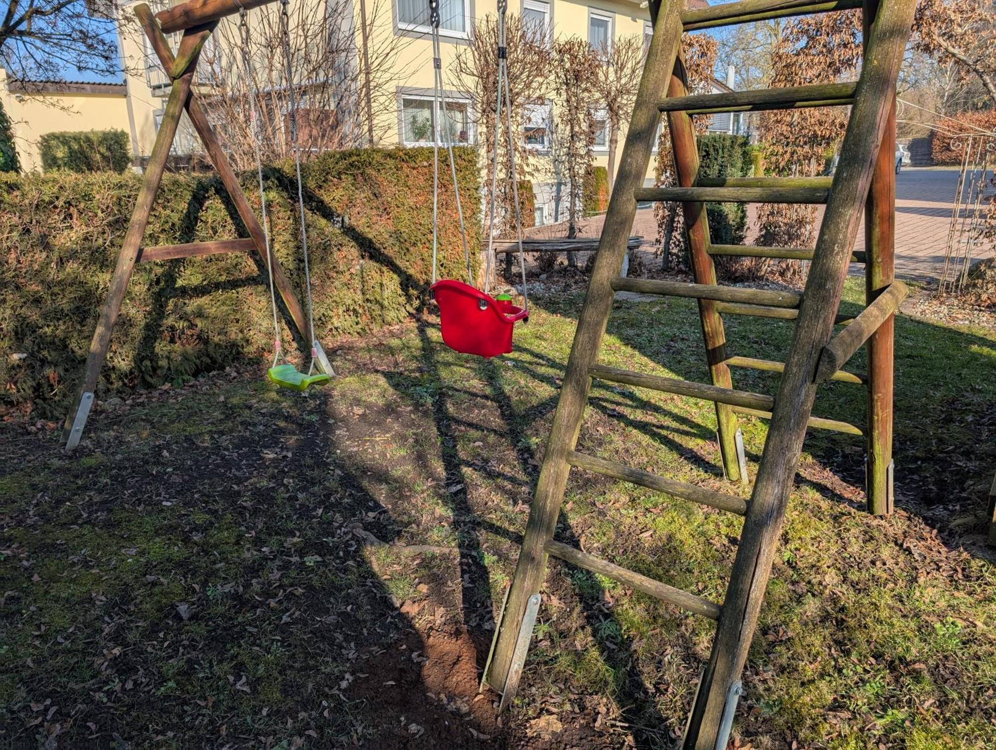 Hotel-Gasthof Zur Rose Weissenhorn Bagian luar foto